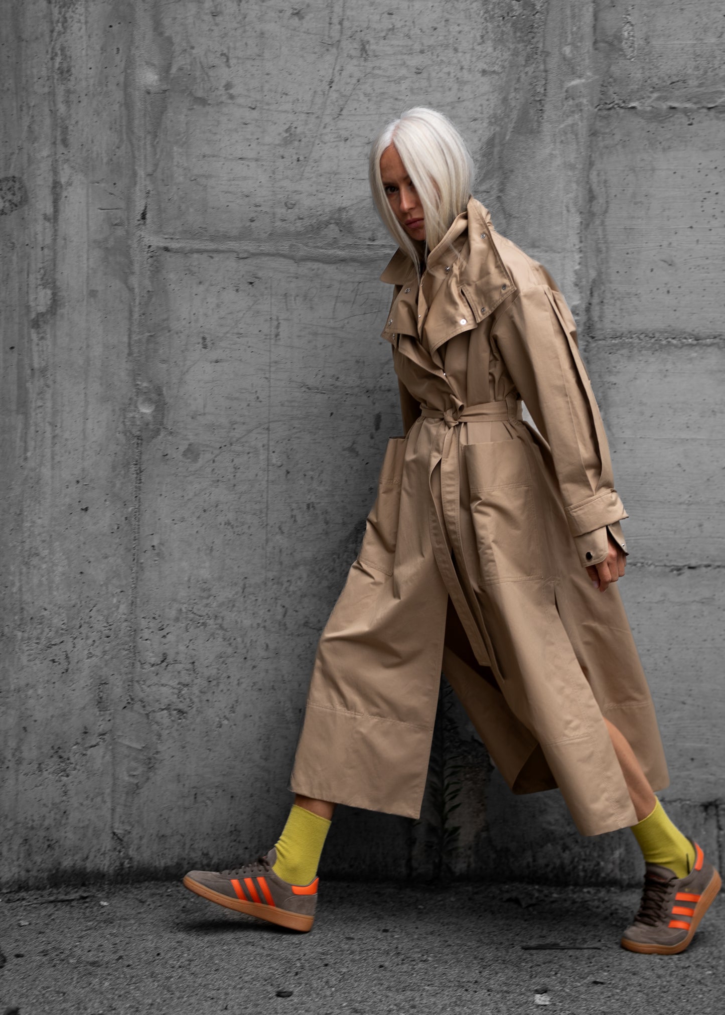 MOANI mantil trench coat season 25/26