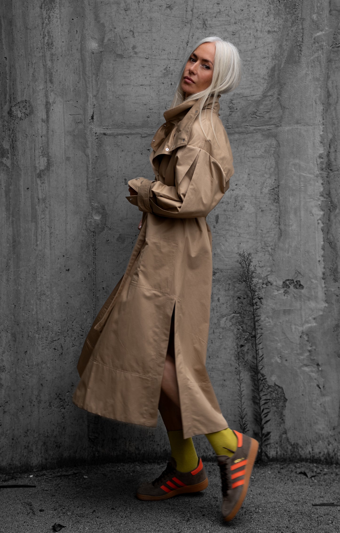 MOANI mantil trench coat season 25/26