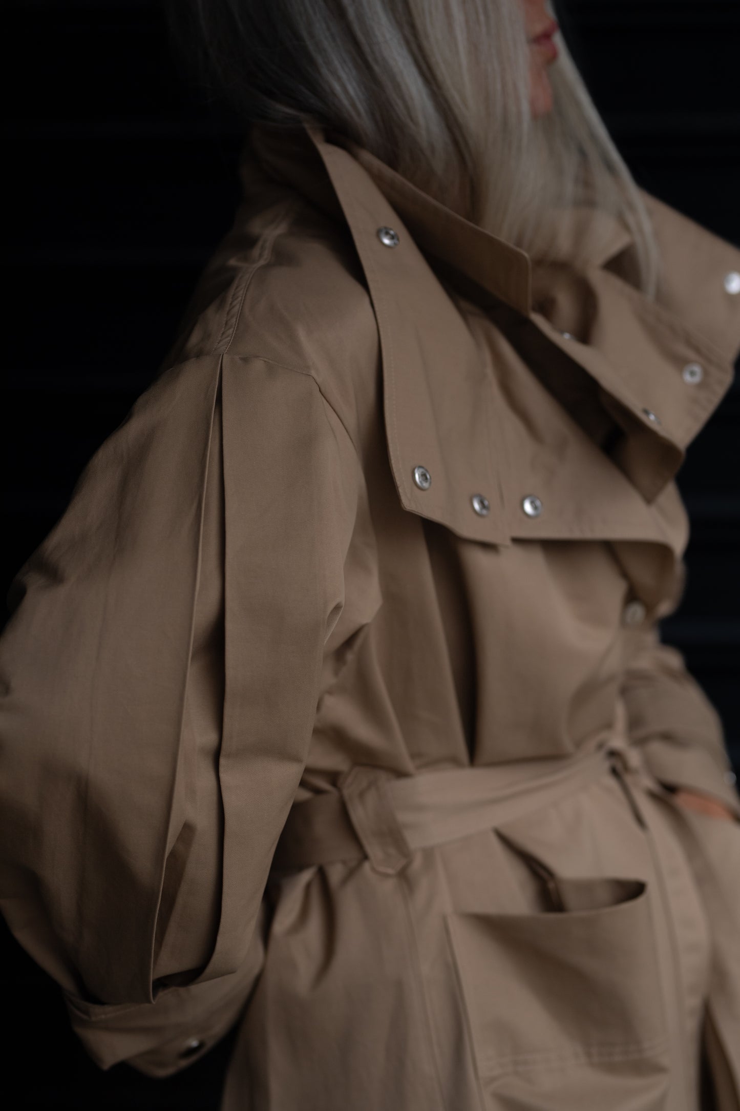 MOANI mantil trench coat season 25/26