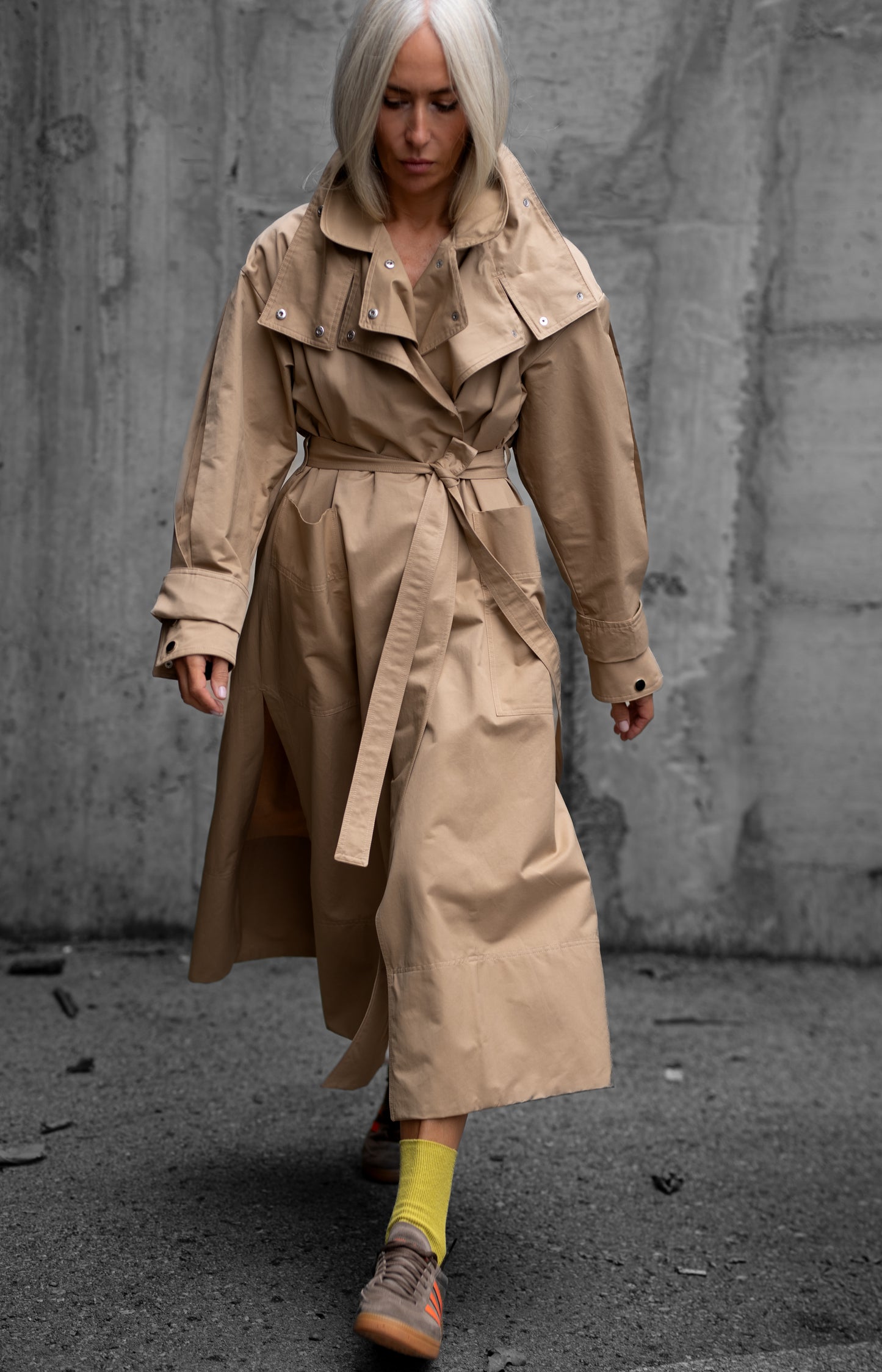 MOANI mantil trench coat season 25/26